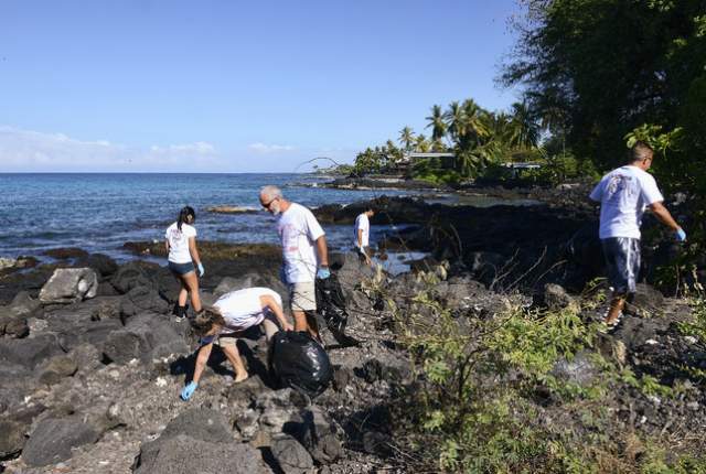 Community Beach Clean Up Hawaii – March 7th